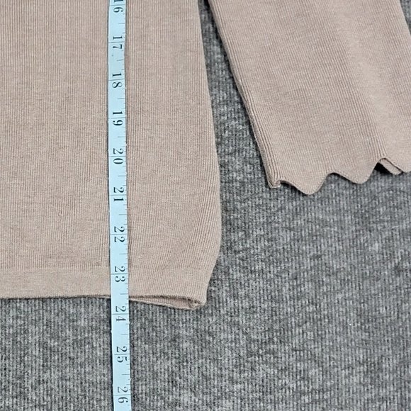 Philosophy Sweater Womens Small Taupe Brown Knit 3/4 Sleeve Scalloped Pullover - Picture 4 of 14